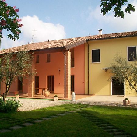 Agriturismo Radamez モンツァンバーノ エクステリア 写真